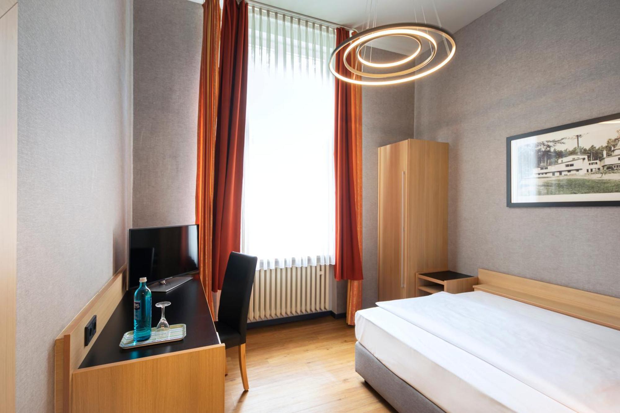 Roomingtons Hotel Franziskushoehe Lohr Exteriör bild